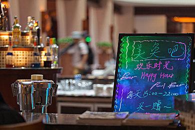 超现实心理恐怖RPG《OMORI》主机版 将于6月17发售 